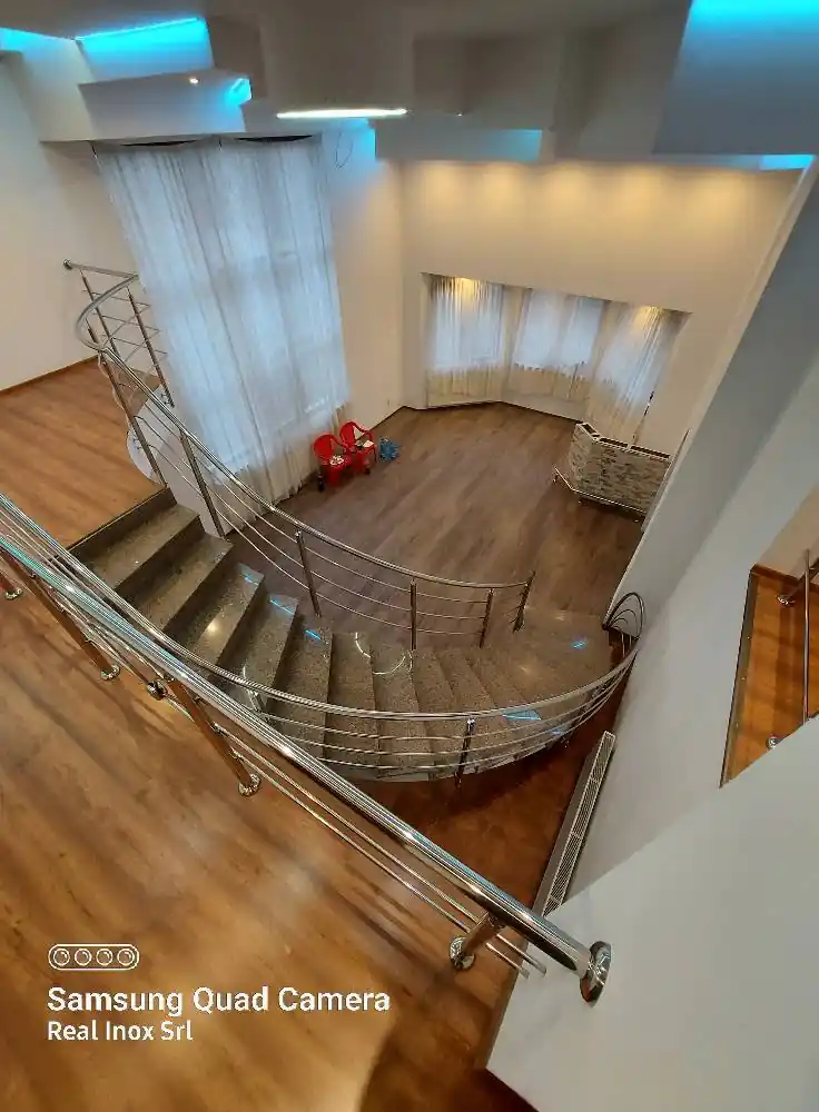 Balustradă inox modernă - lucrare Real Inox 1