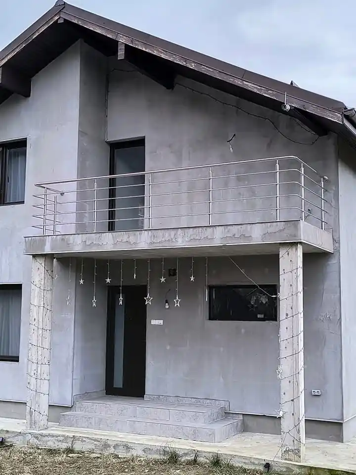 Balustrade inox pentru balcoane în Comarnic, Prahova - model realizat de Real Inox