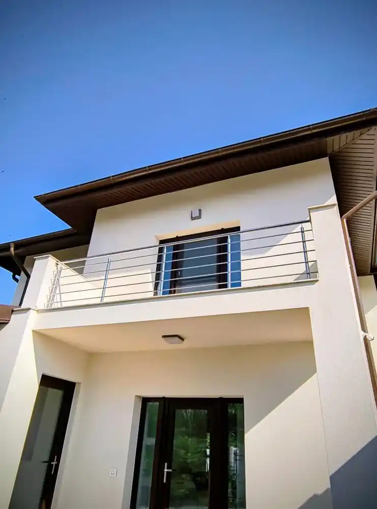 Balustrade inox pentru balcoane în Floreasca, București - model realizat de Real Inox