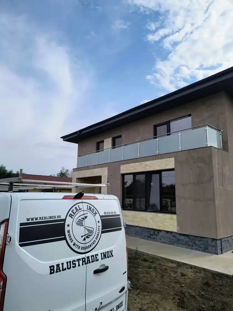 Balustrade inox pentru balcoane în Comana, Giurgiu - model realizat de Real Inox