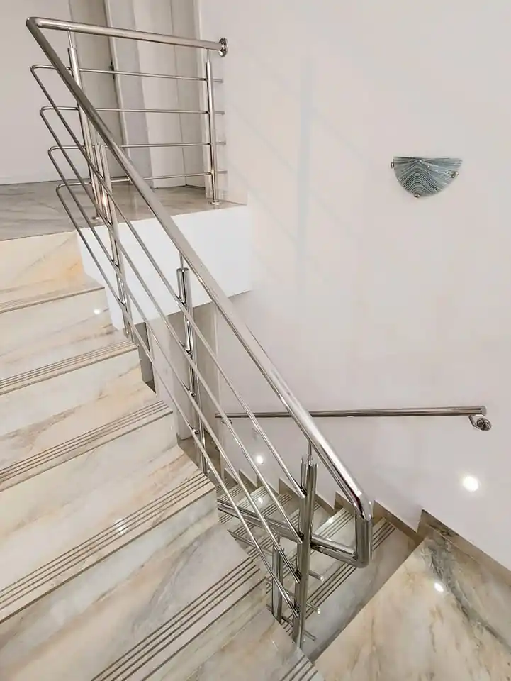 Balustrade inox clasice în Berceni, Ilfov - model realizat de Real Inox