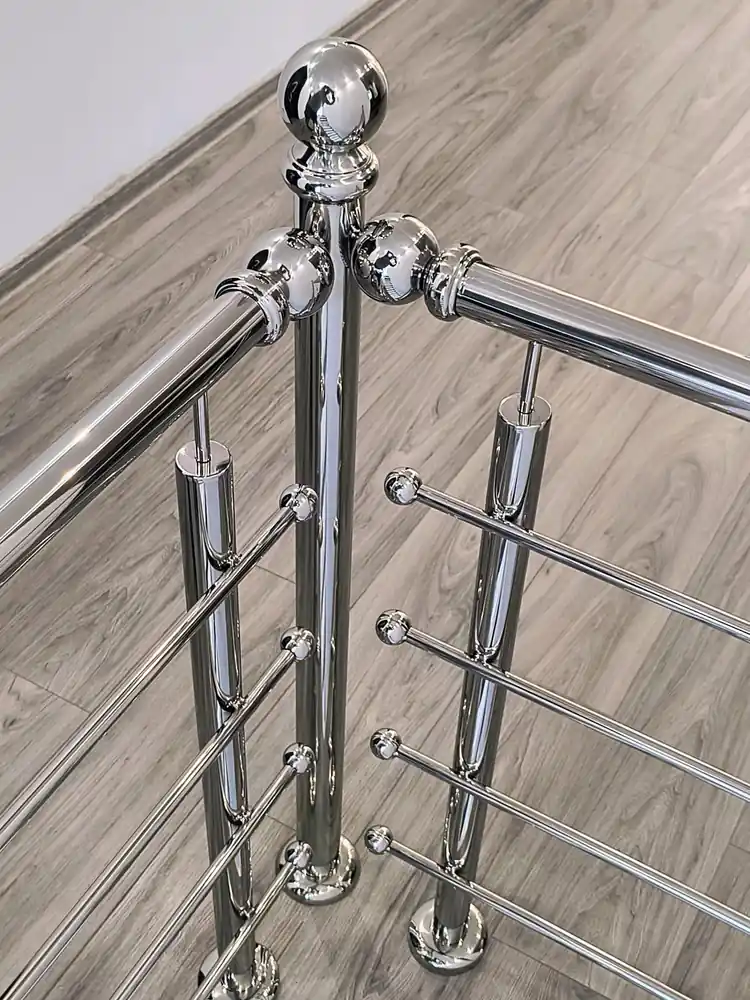 Balustrade inox cu model în Berceni, București - model realizat de Real Inox