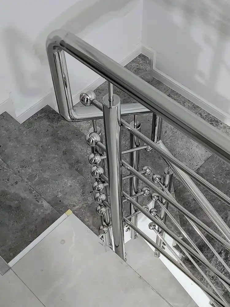 Balustrade inox cu model în Tunari, Ilfov - model realizat de Real Inox