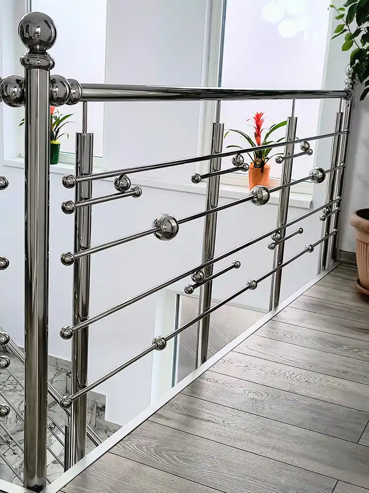 Balustrade inox cu model în Râșnov, Brașov - model realizat de Real Inox