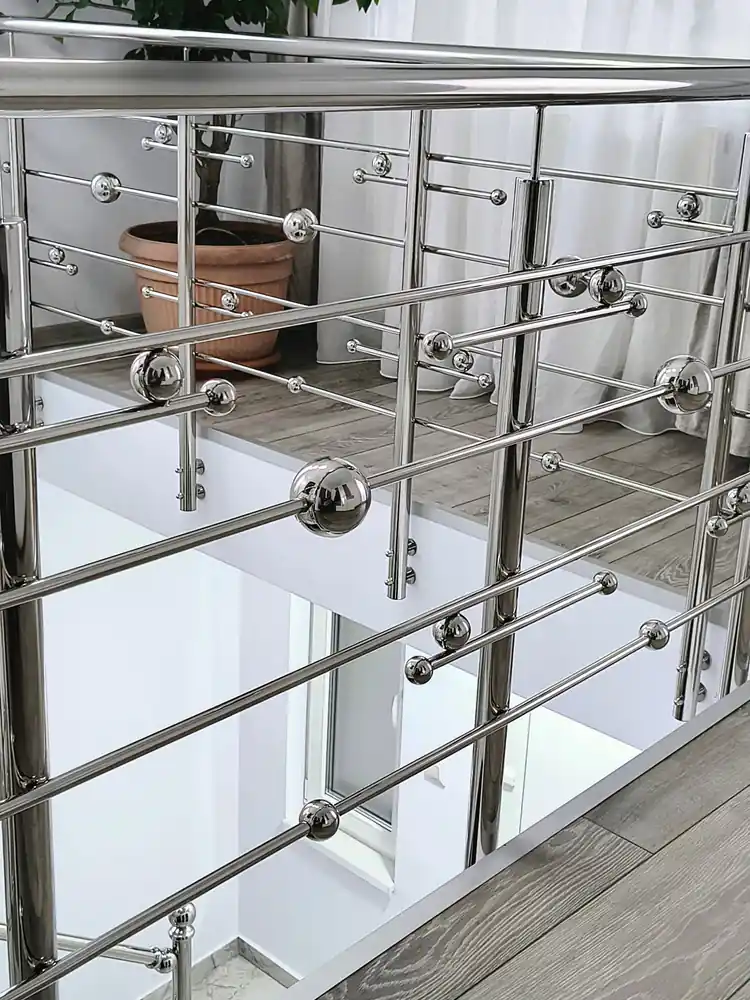 Balustrade inox cu model în Berceni, București - model realizat de Real Inox