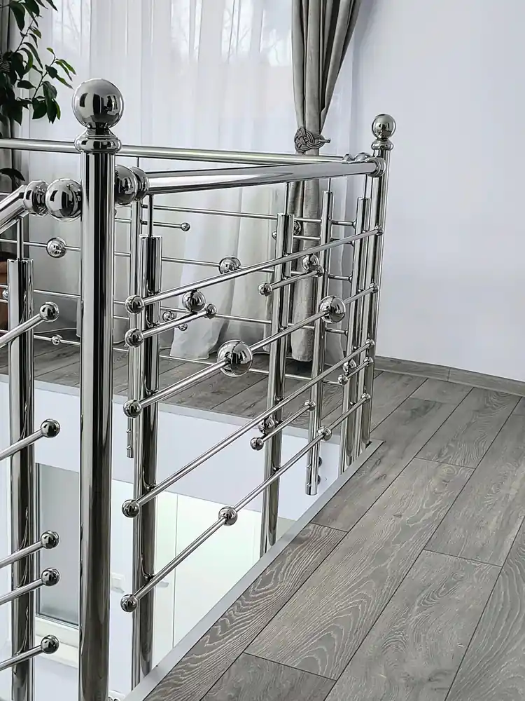 Balustradă inox cu model - lucrare Real Inox 26