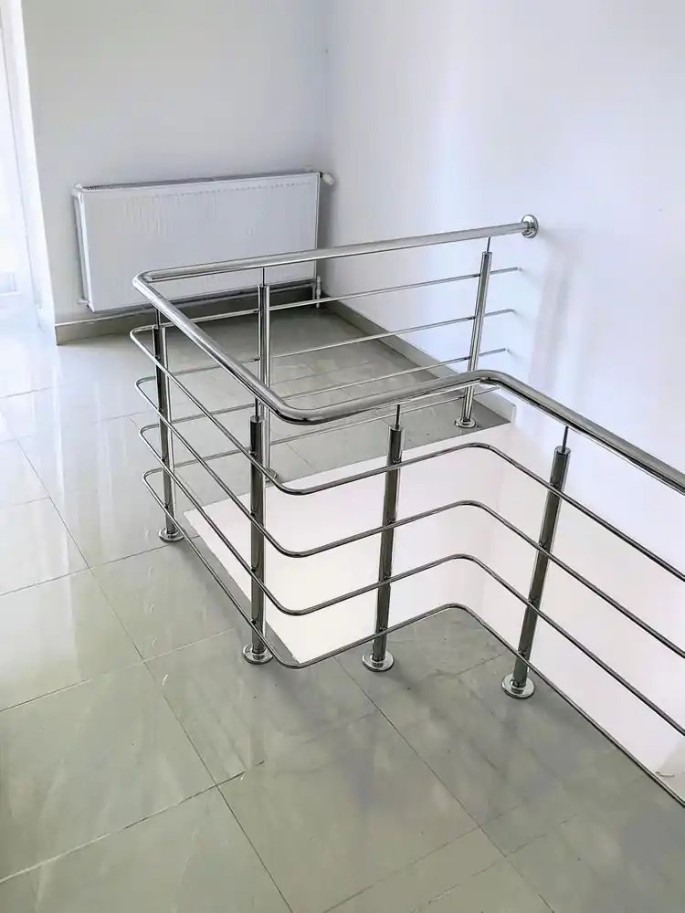 Balustrade inox cu model în Bușteni, Prahova - model realizat de Real Inox