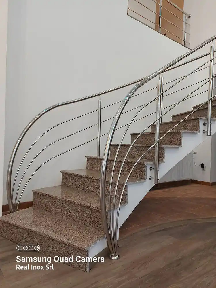 Balustrade inox moderne în Săcele, Brașov - model realizat de Real Inox