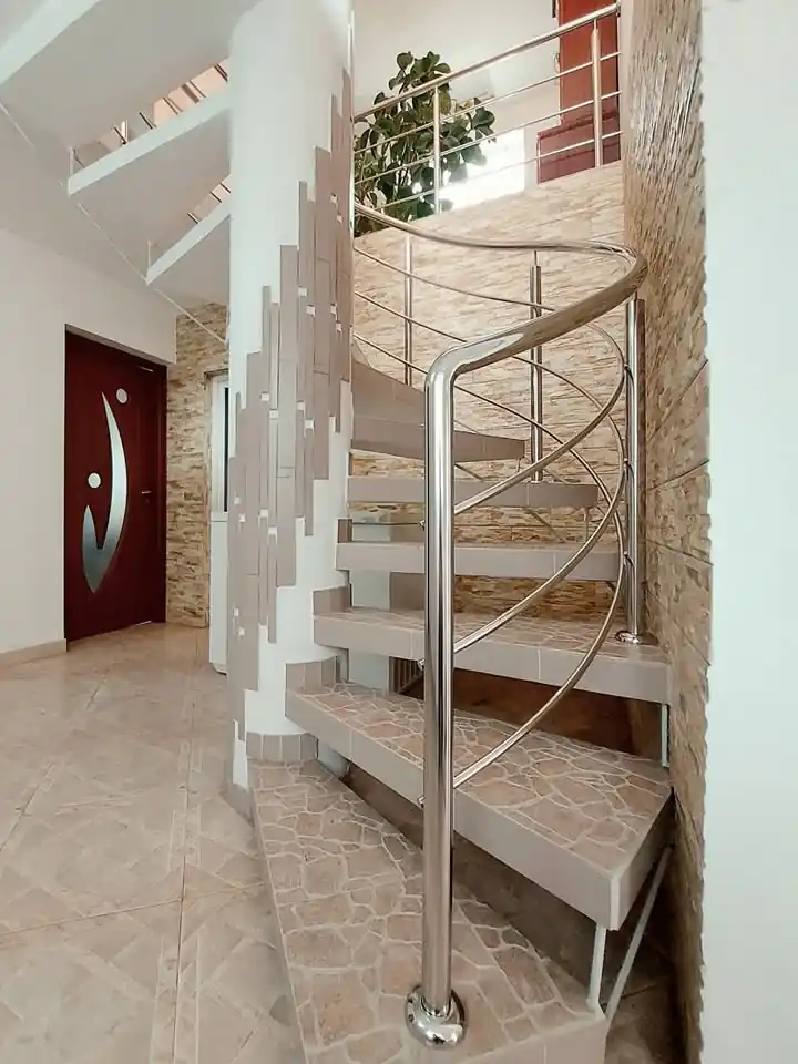 Balustrade inox moderne în Berceni, Ilfov - model realizat de Real Inox