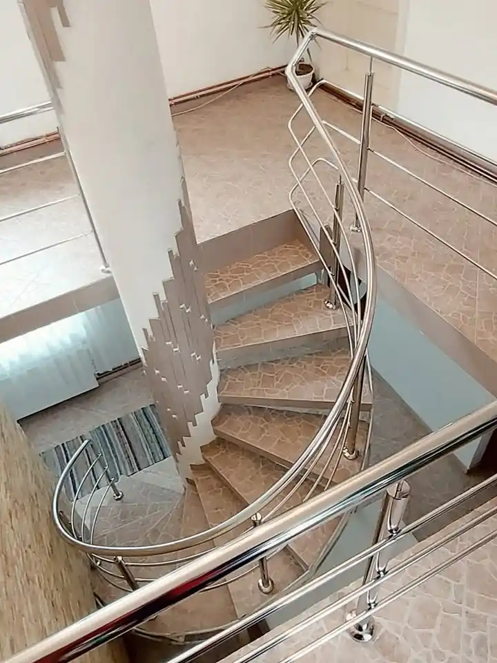 Balustrade inox moderne în Afumați, Ilfov - model realizat de Real Inox