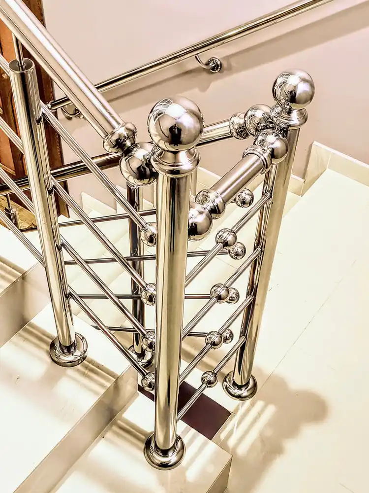 Balustrade inox moderne în Azuga, Prahova - model realizat de Real Inox