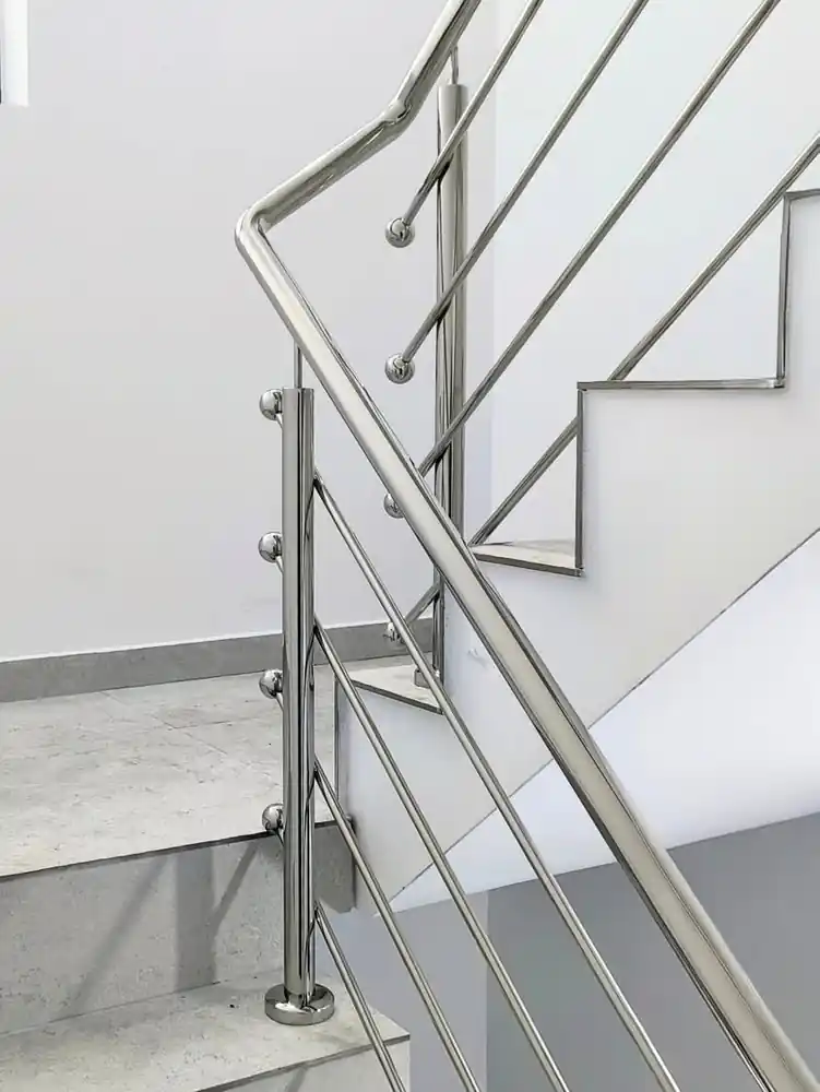 Balustrade inox moderne în Sector 6, București - model realizat de Real Inox