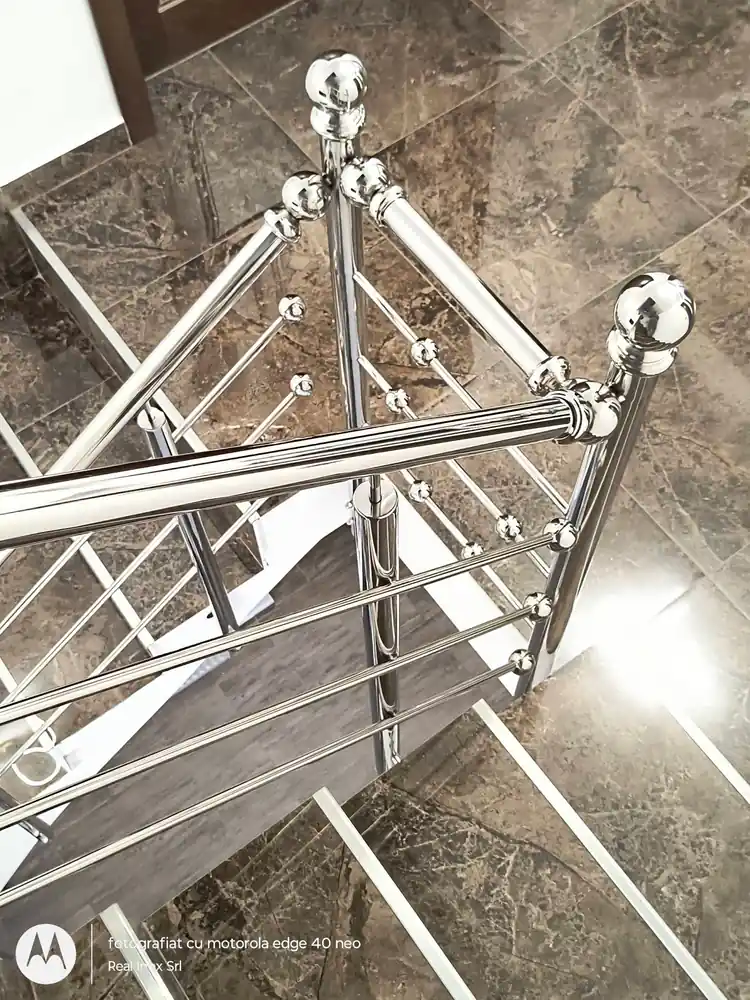 Balustrade inox moderne în Tunari, Ilfov - model realizat de Real Inox