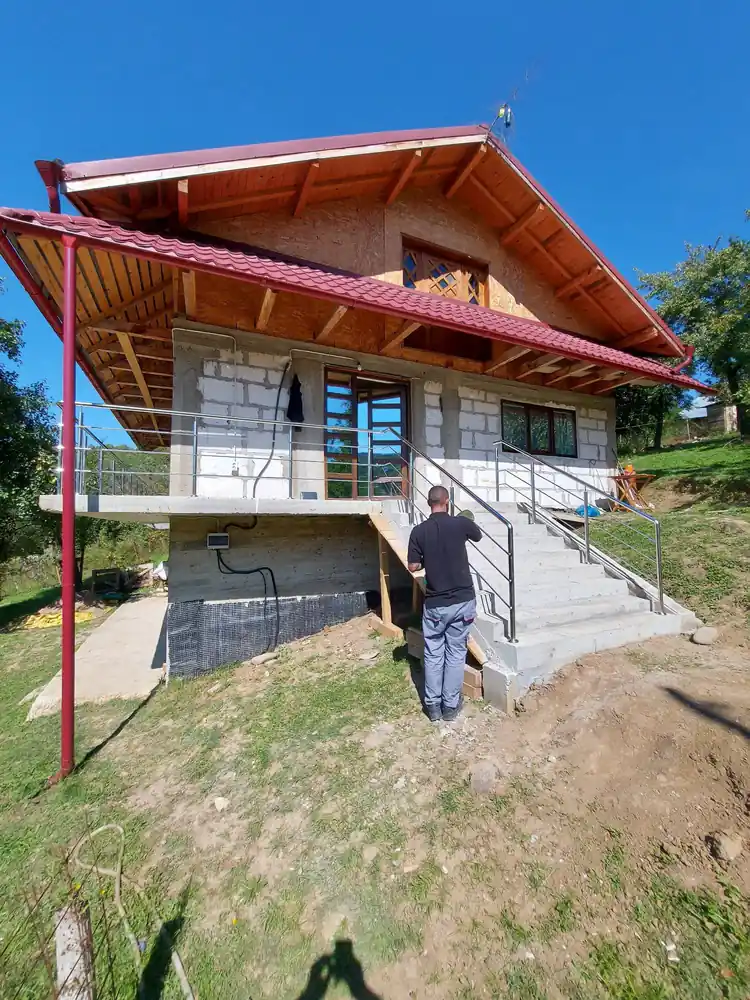 Balustrade inox pentru scări exterioare în Șoldanu, Călărași - model realizat de Real Inox