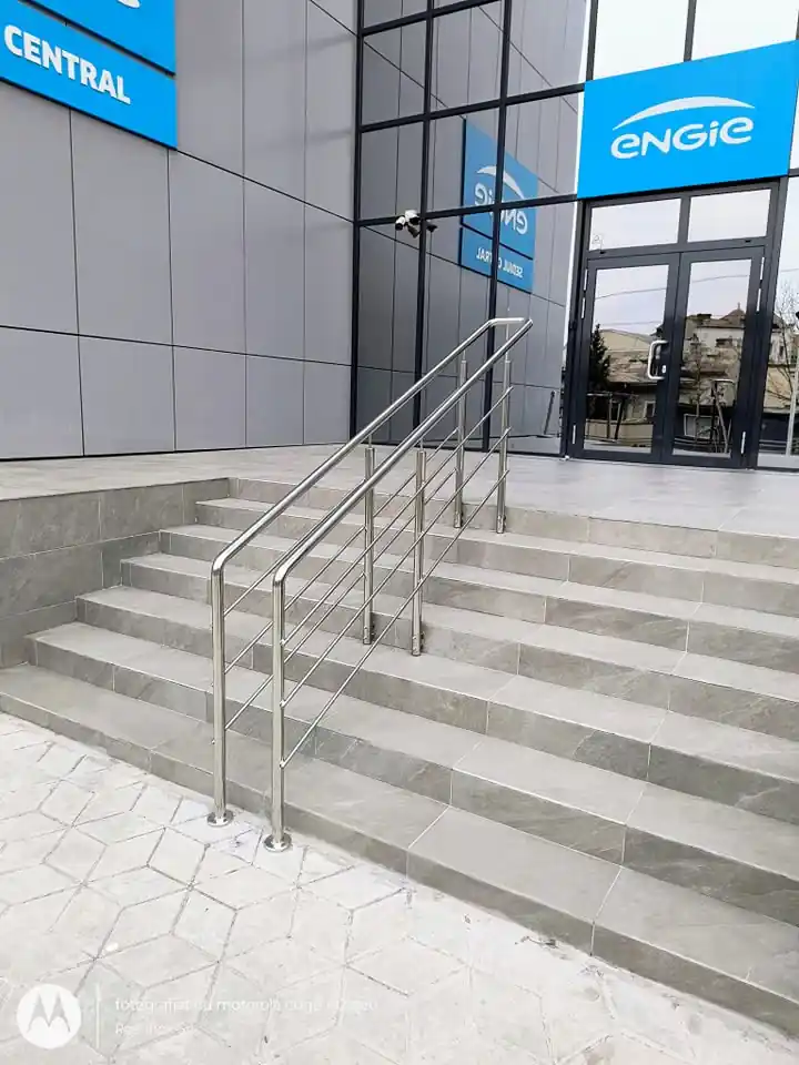 Balustradă inox scări exterioare - lucrare Real Inox 18