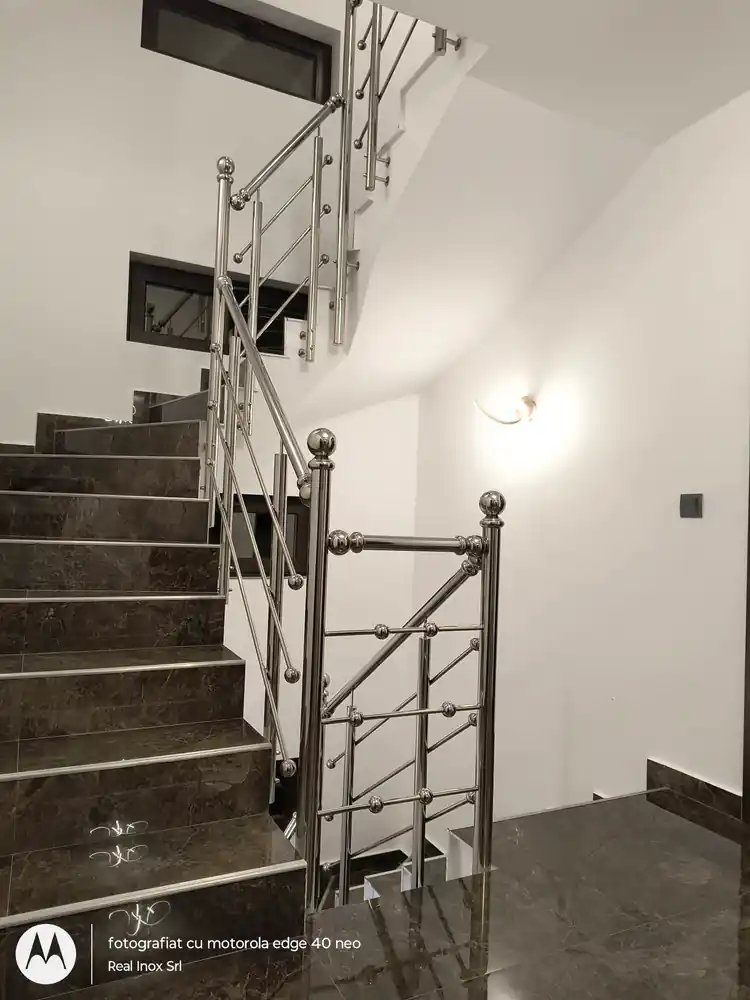 Balustradă inox scări interioare - lucrare Real Inox 33