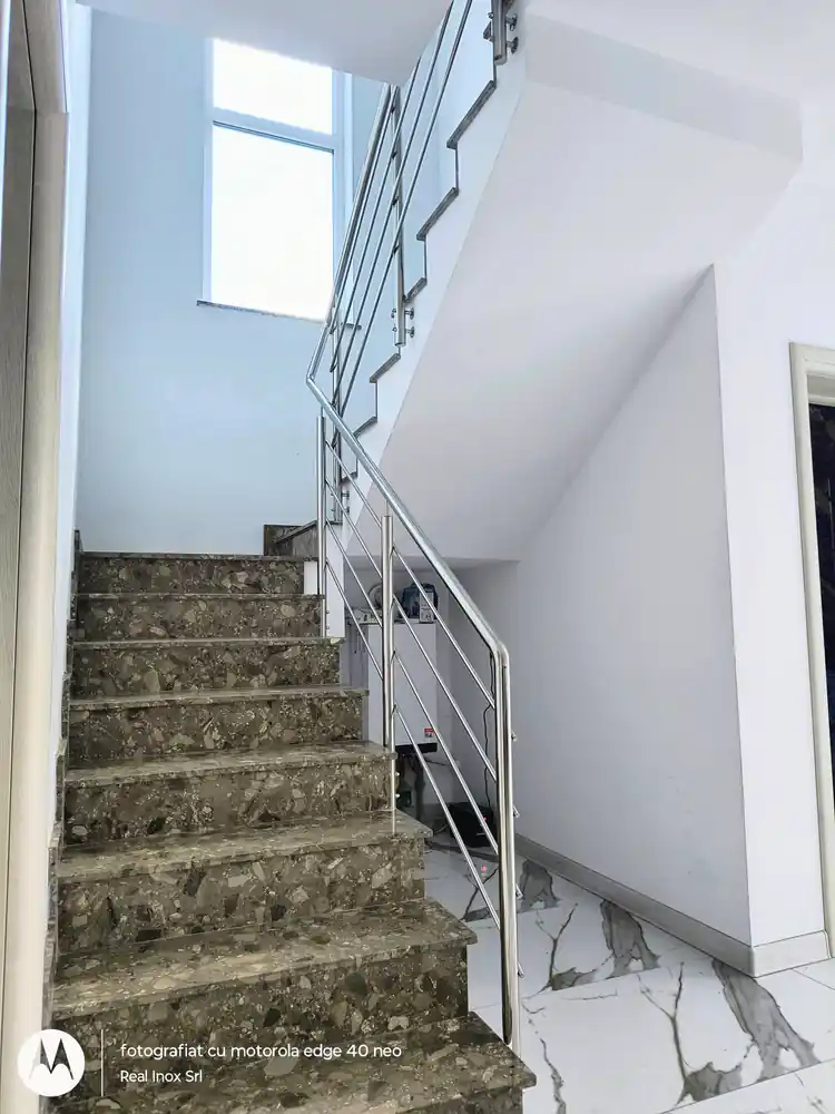 Balustradă inox scări interioare - lucrare Real Inox 51