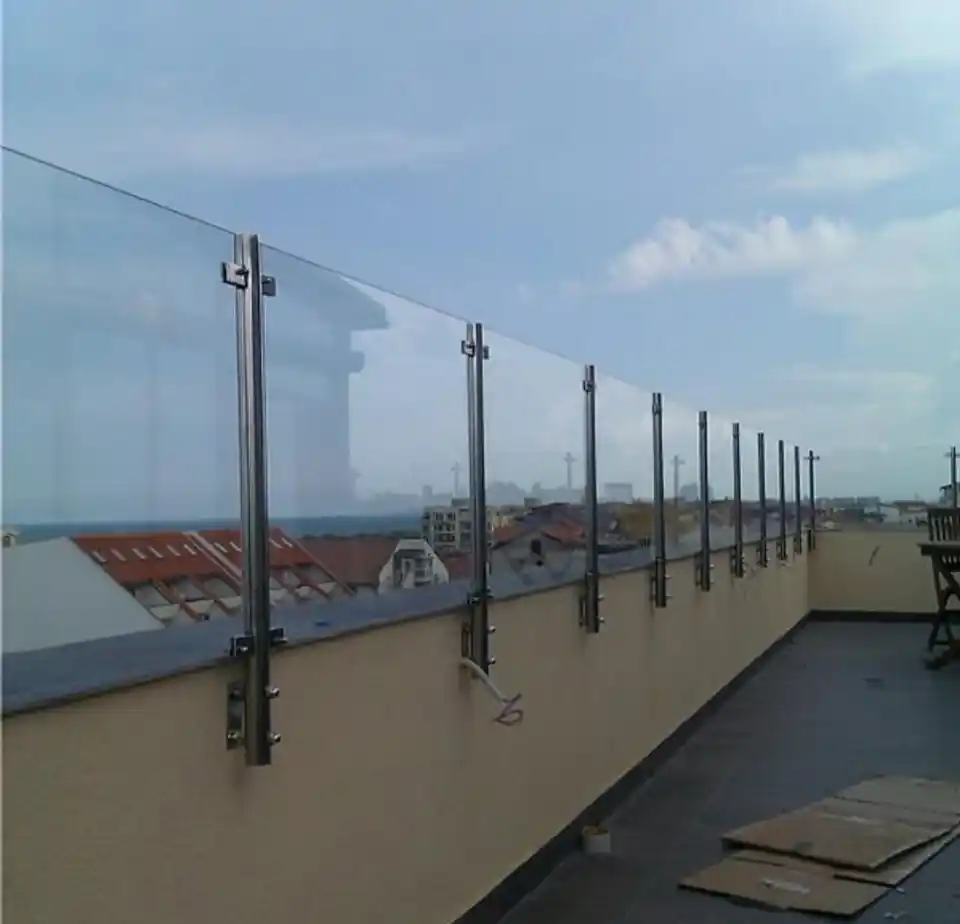 Balustrade inox pentru terase în Roseți, Călărași - model realizat de Real Inox