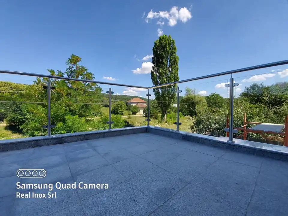 Balustrade inox pentru terase în Cernica, Ilfov - model realizat de Real Inox